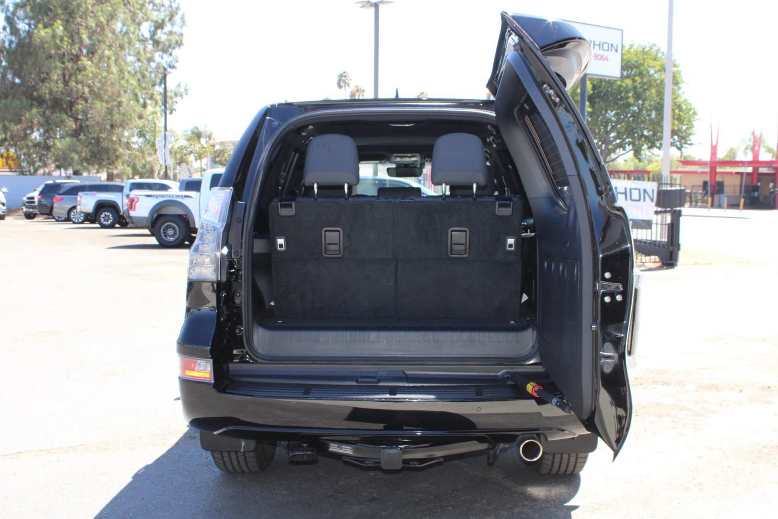 Used 2020 Lexus GX 460 Premium w/ Premium Package AWD/4WD image 38