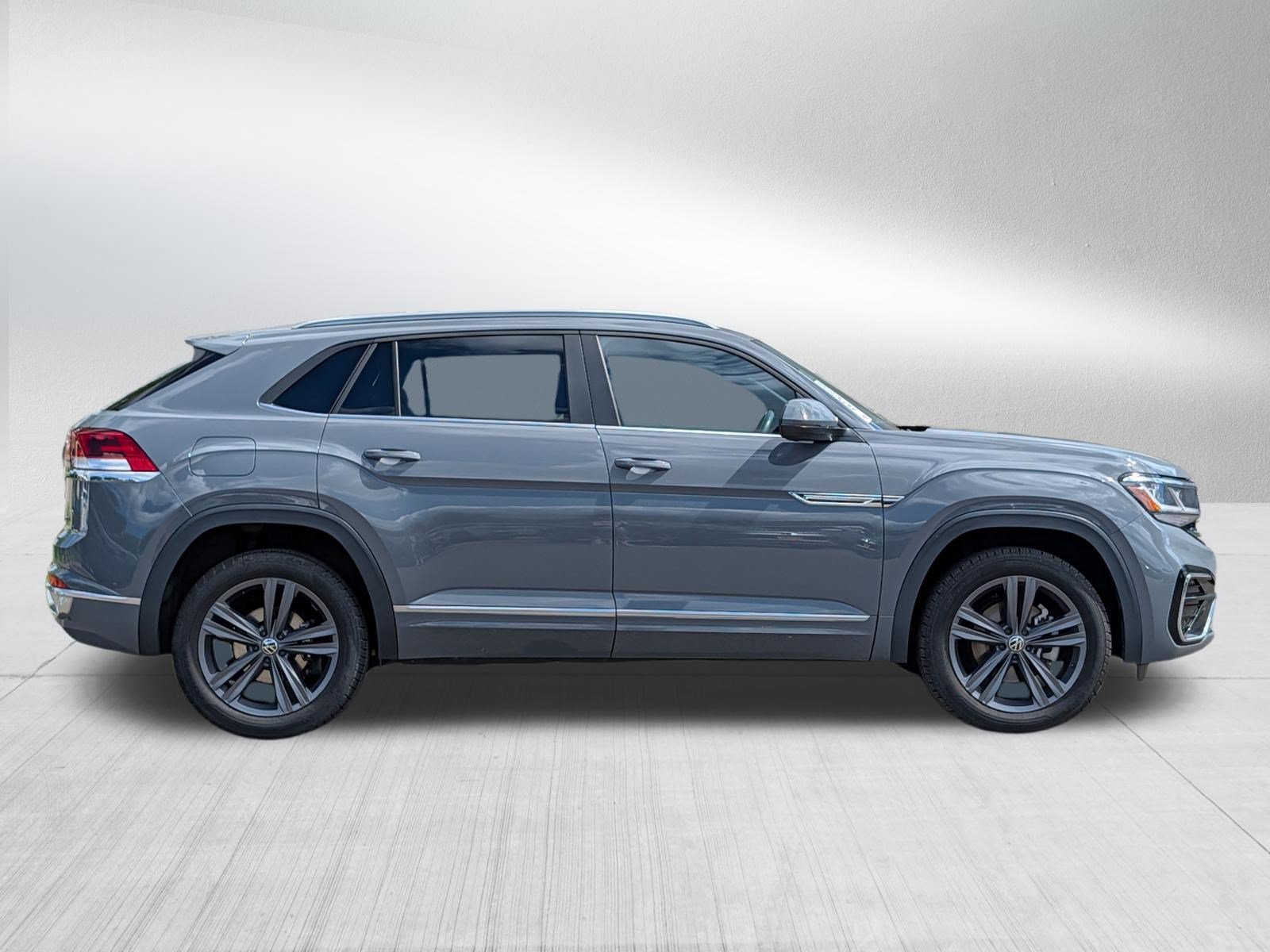 Certified 2021 Volkswagen Atlas Cross Sport SE AWD/4WD image 8