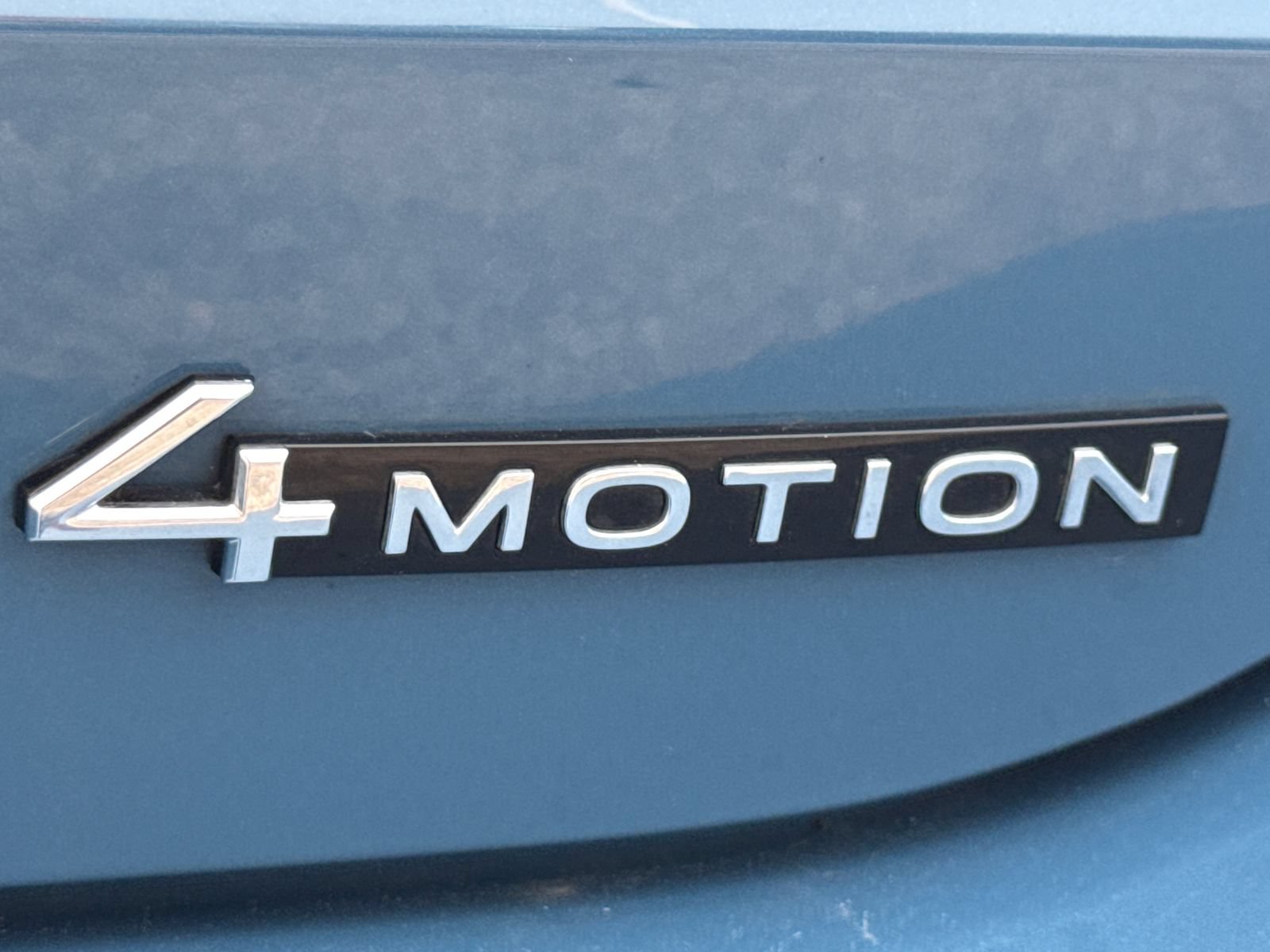 Used 2025 Volkswagen Tiguan SE w/ Panoramic Sunroof Package AWD/4WD image 41