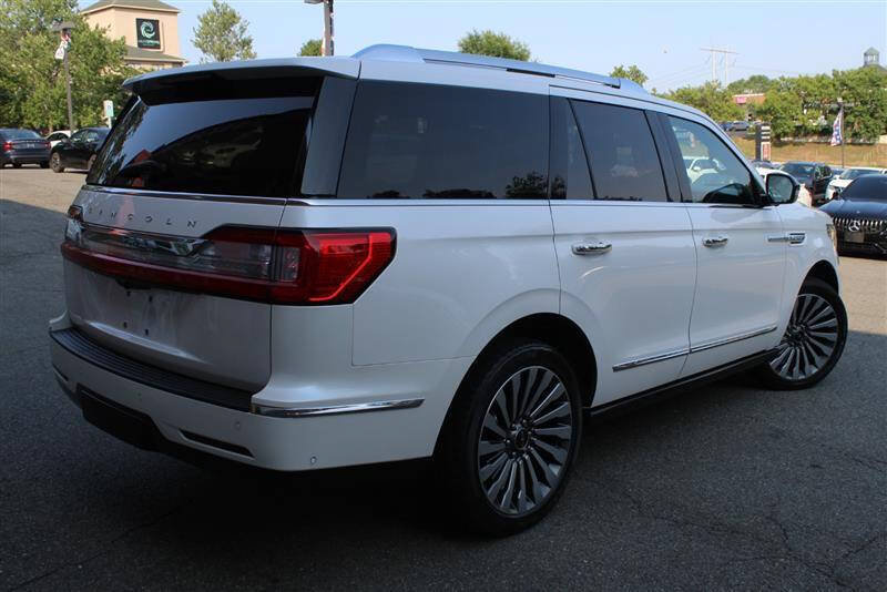 Used 2018 Lincoln Navigator Reserve w/ Technology Package AWD/4WD image 5