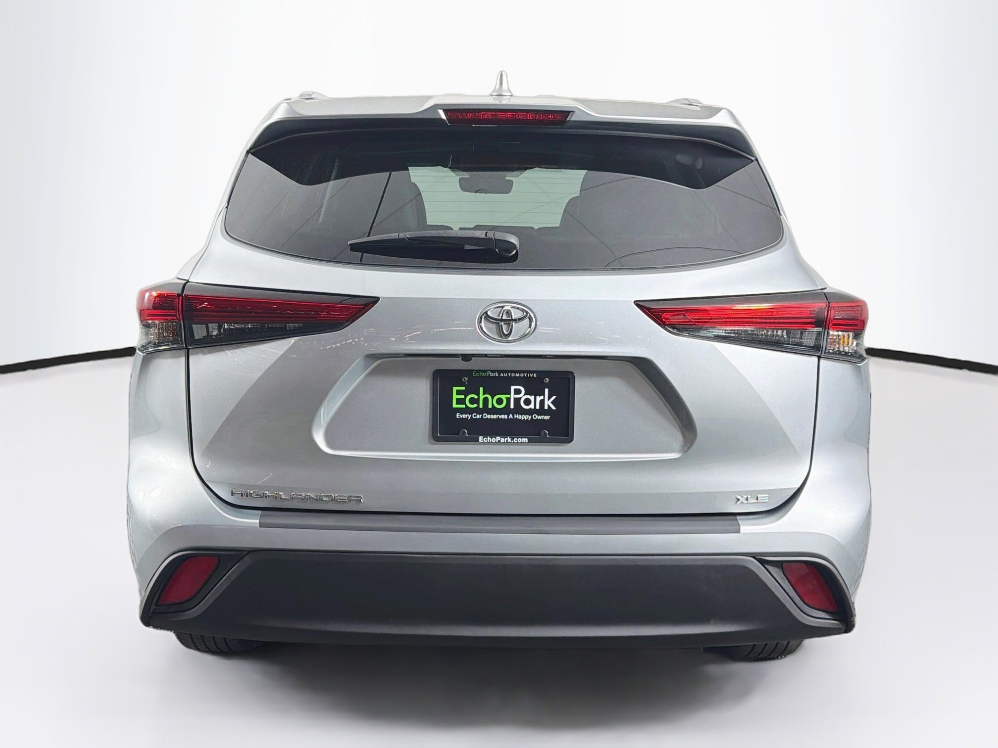 Used 2021 Toyota Highlander XLE FWD image 7