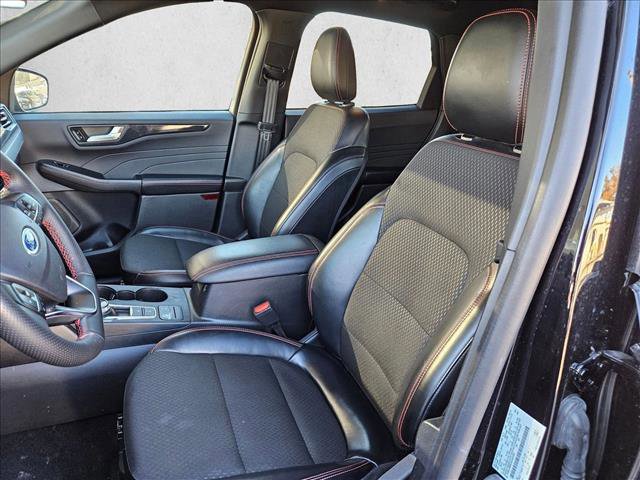 Used 2025 Ford Escape ST-Line FWD image 16