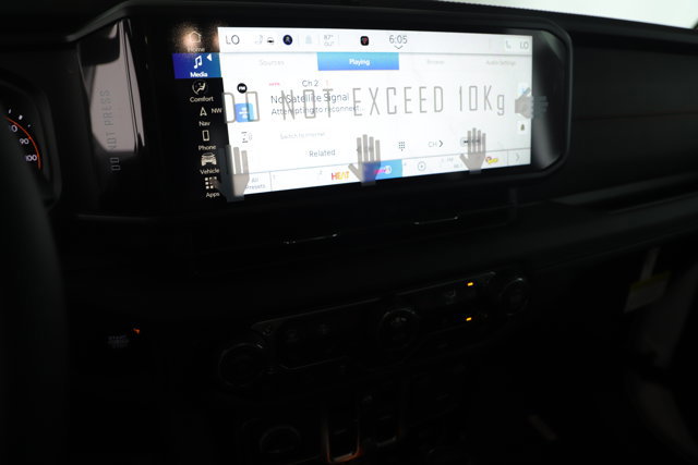 New 2026 Jeep Gladiator Rubicon w/ Technology Group image 11