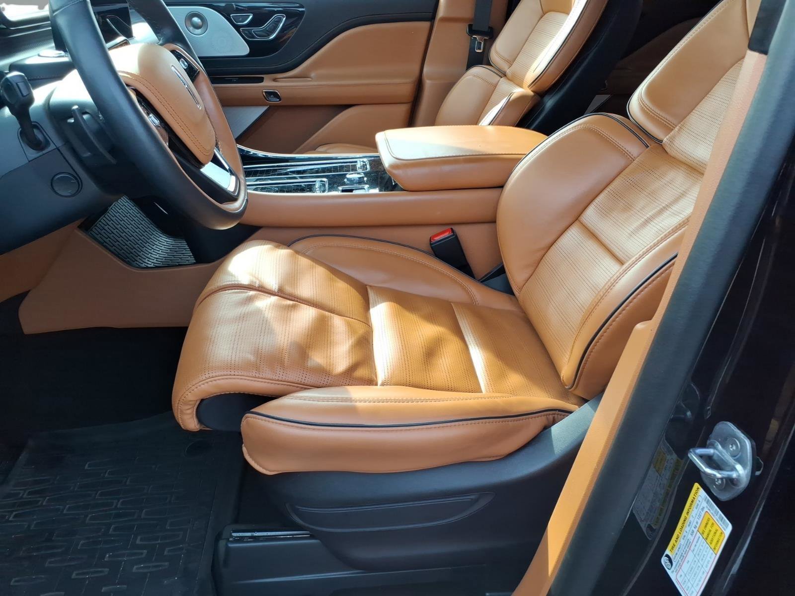 Used 2024 Lincoln Aviator Black Label w/ Jet Package AWD/4WD image 11