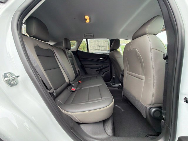 New 2026 Chevrolet Trax ACTIV w/ Driver Confidence Package FWD image 22