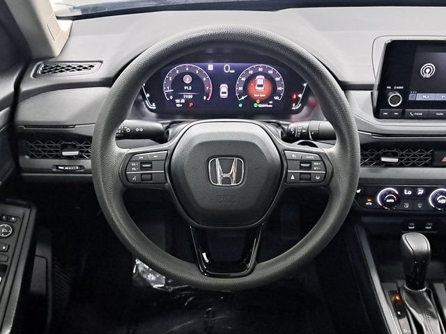 Used 2023 Honda Accord EX image 13