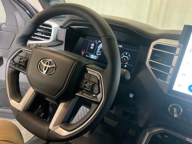 Used 2025 Toyota Tundra Platinum AWD/4WD image 23