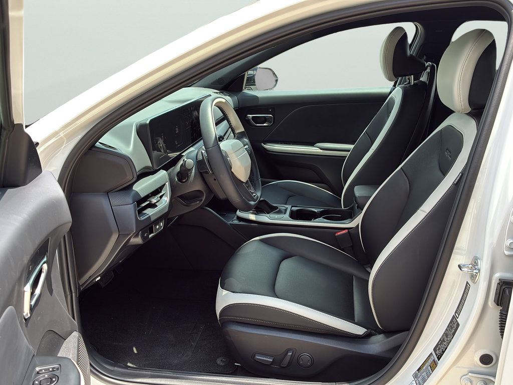 New 2026 Kia K4 GT-Line FWD image 13