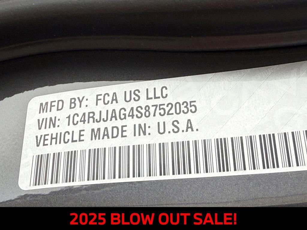 New 2025 Jeep Grand Cherokee L Altitude image 27