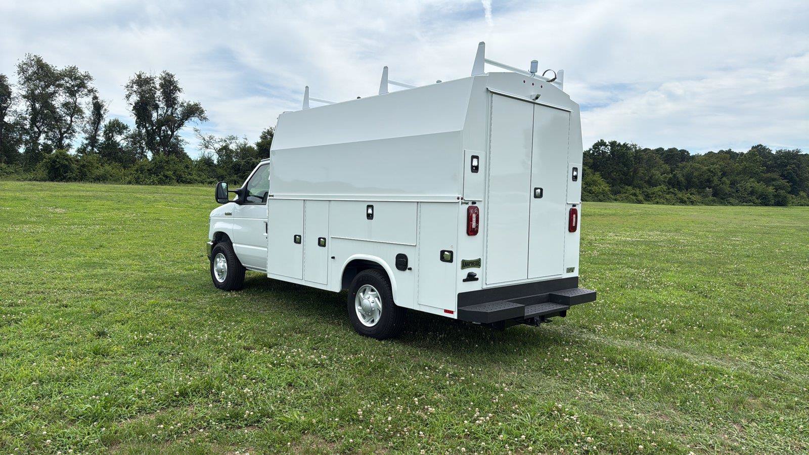 New 2026 Ford E-350 and Econoline 350 Super Duty w/ Power Equipment Group RWD image 3