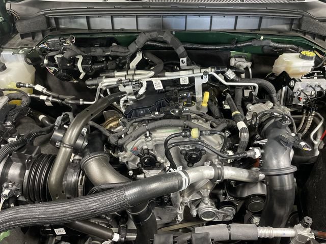 Used 2025 Ford Bronco Outer Banks w/ Sasquatch Package AWD/4WD image 28