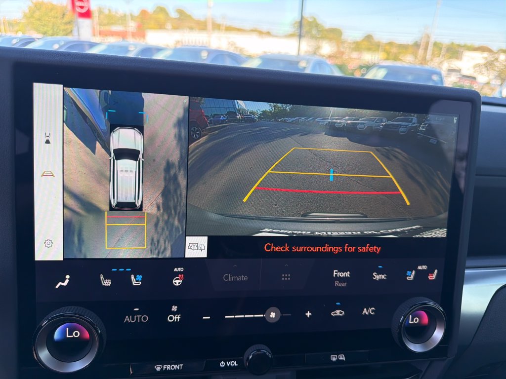 Used 2026 Lexus GX 550 w/ Cold Area Package AWD/4WD image 28