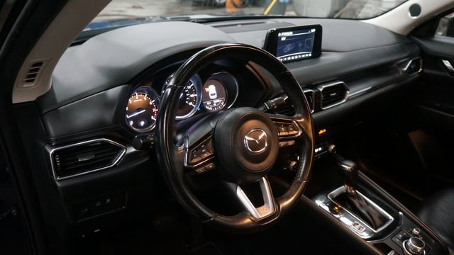 Used 2019 MAZDA CX-5 Touring image 10