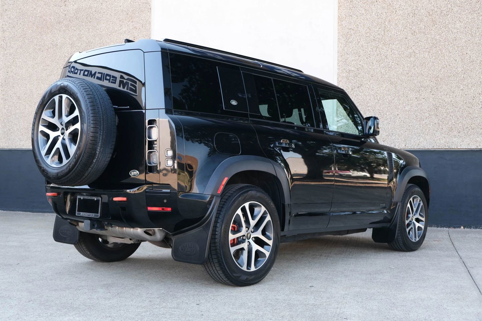 Used 2023 Land Rover Defender 110 X image 15