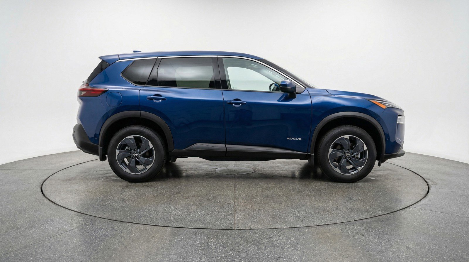 Used 2025 Nissan Rogue SV AWD/4WD image 11