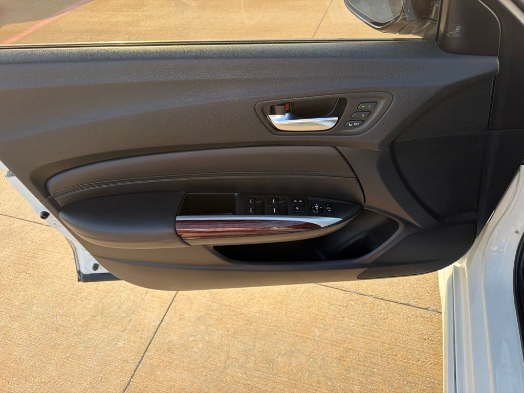 Used 2017 Acura TLX V6 w/ Advance Package FWD image 12