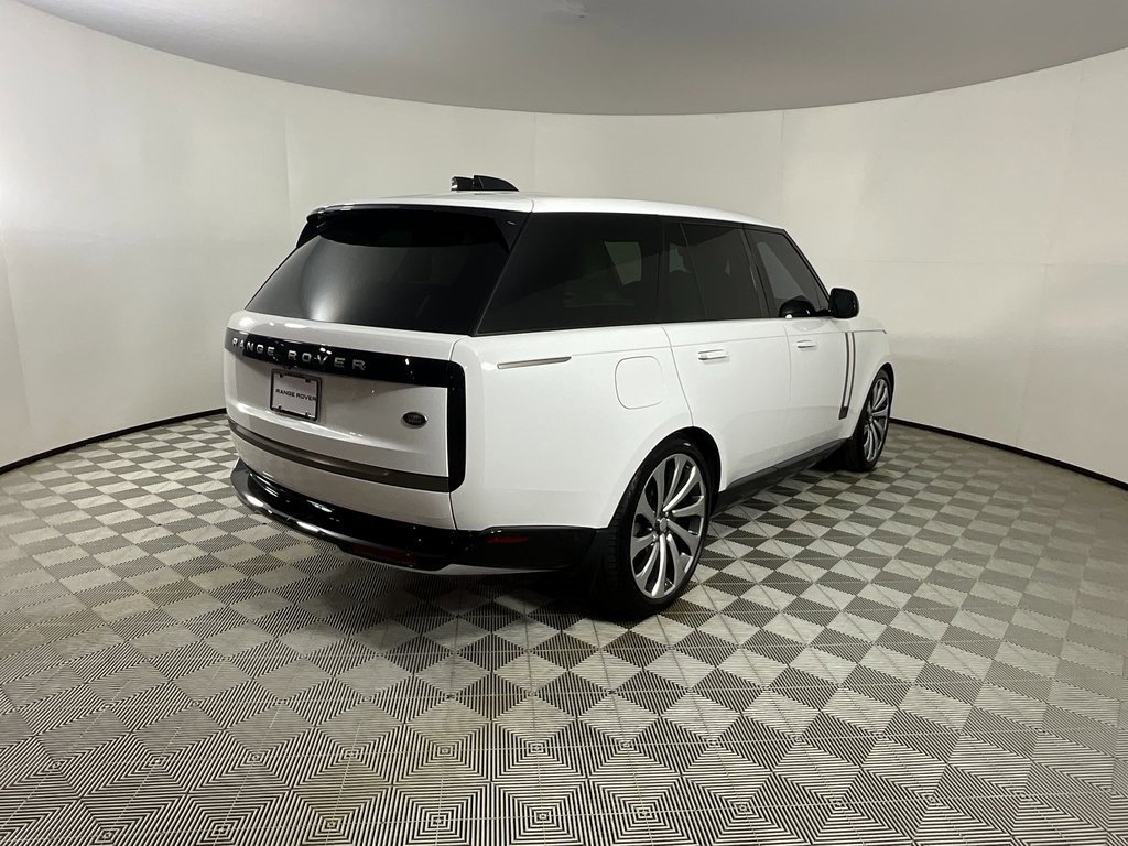 Certified 2023 Land Rover Range Rover SE image 4