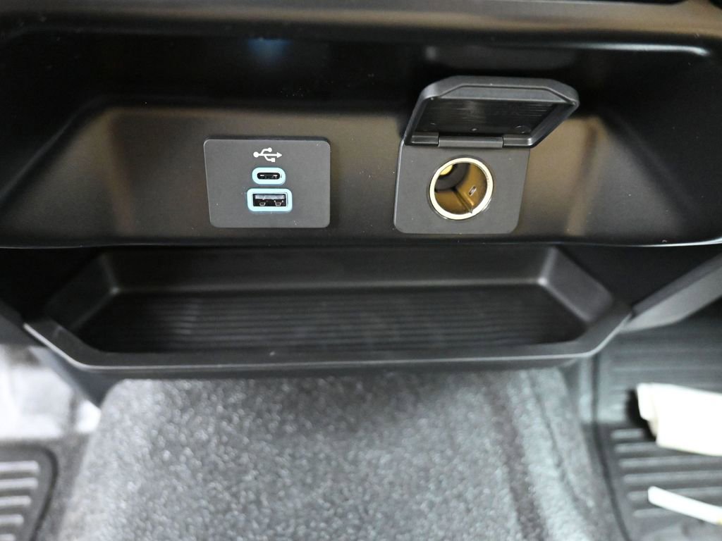 New 2025 Ford F350 XLT image 32