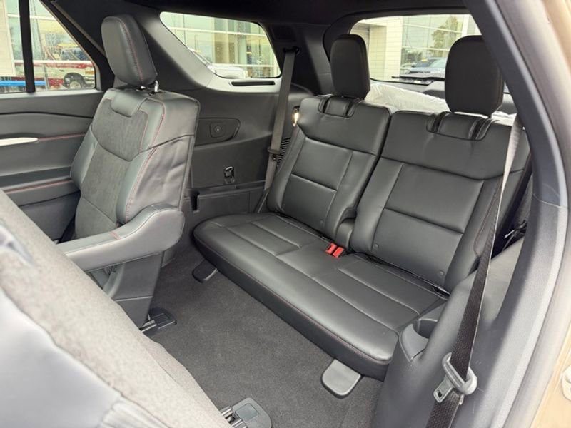 New 2026 Ford Explorer ST w/ Sun And Sound Package image 21