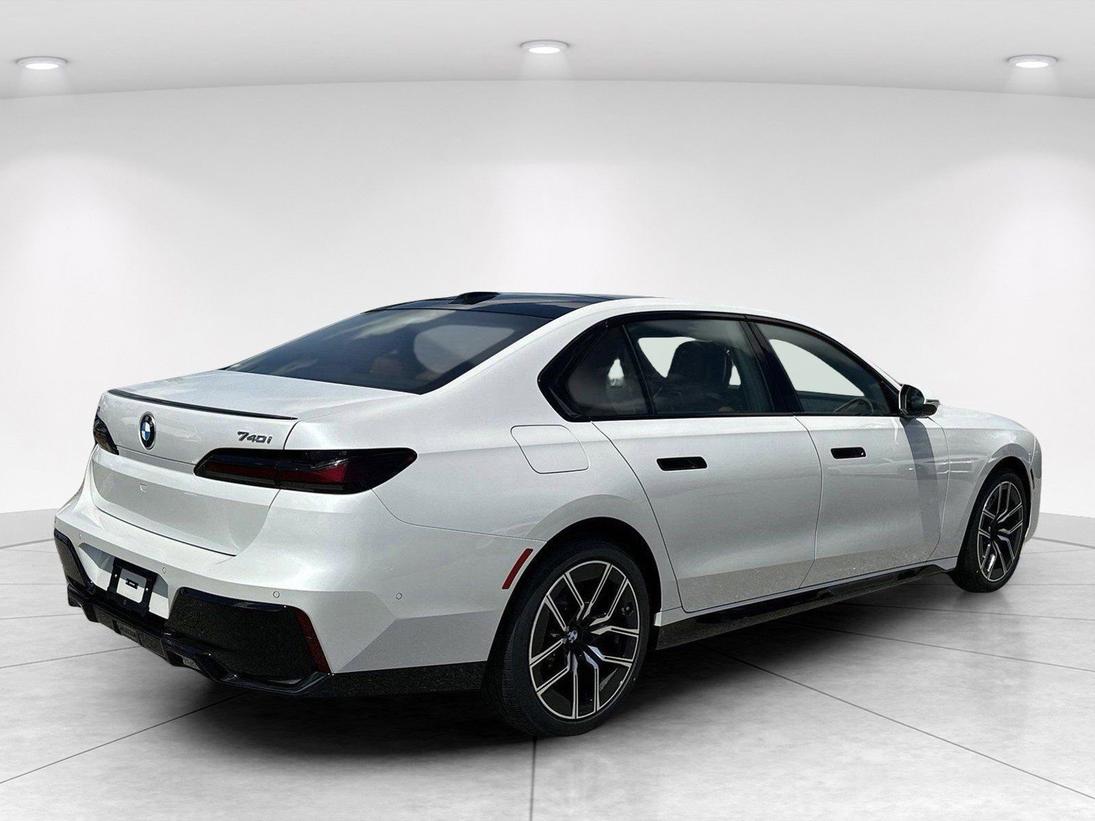New 2026 BMW 740i xDrive AWD/4WD image 4