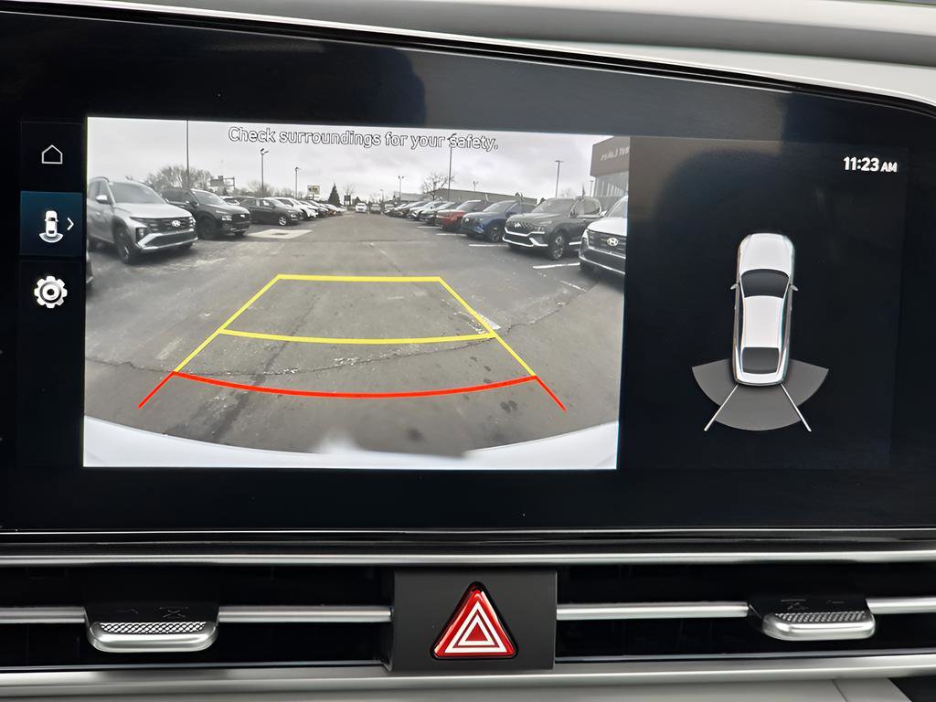 Used 2023 Hyundai Elantra Limited w/ Cargo Package image 30