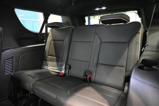 New 2026 GMC Yukon XL Elevation w/ Elevation Premium Package AWD/4WD image 12