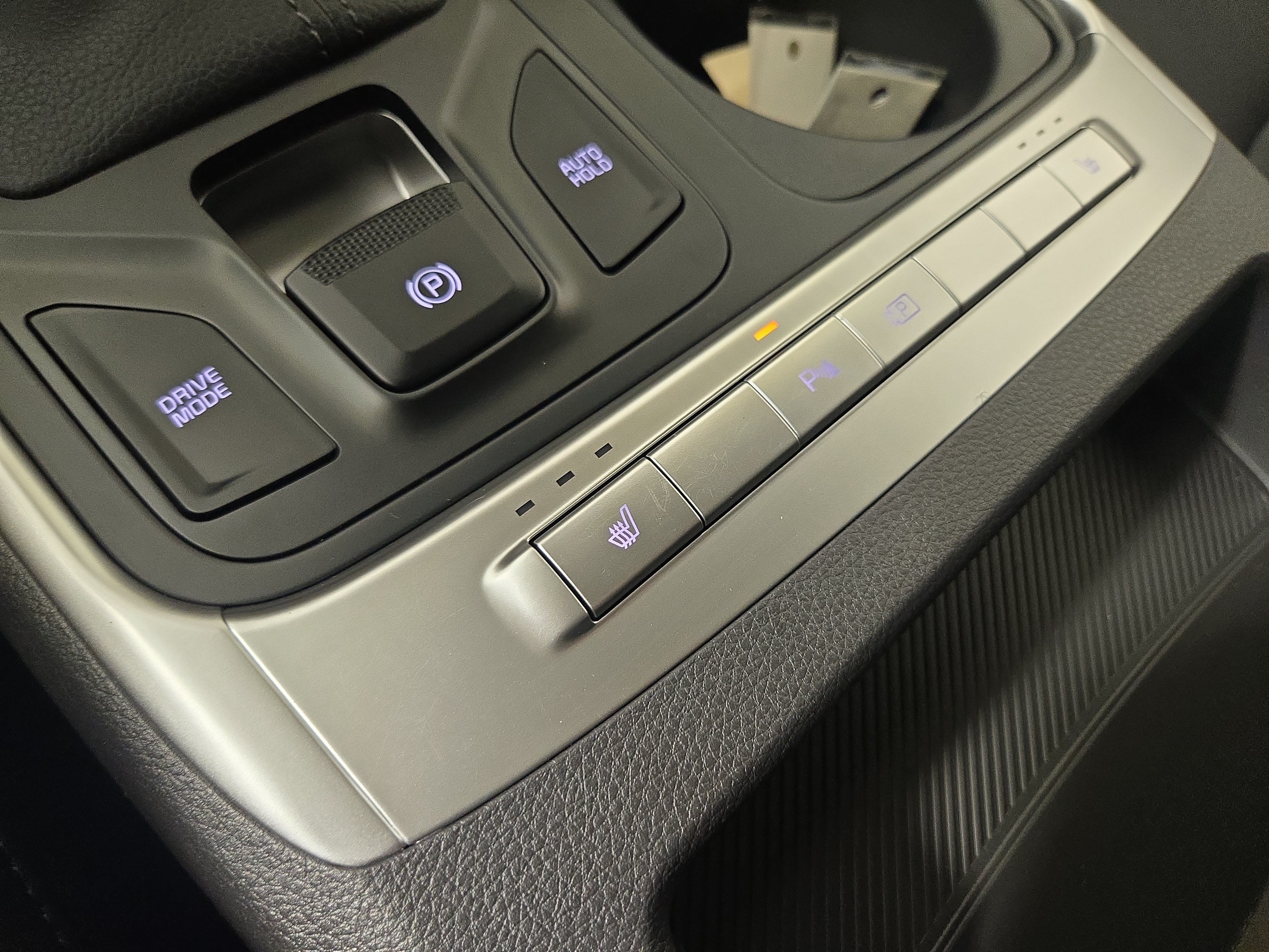 Used 2026 Kia Carnival FWD image 28