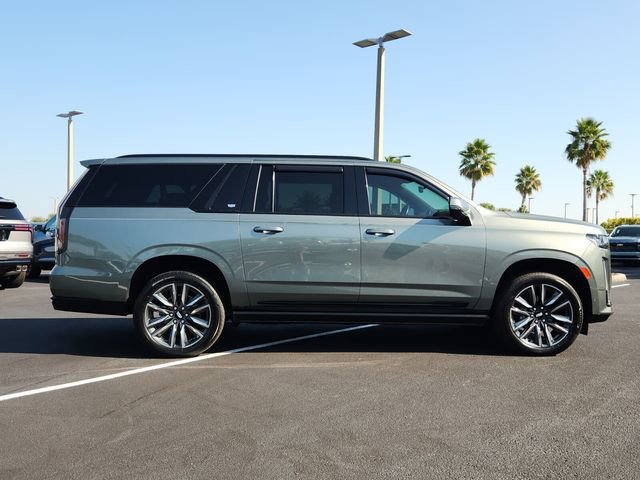 Used 2023 Cadillac Escalade ESV Sport w/ Touring Package image 6