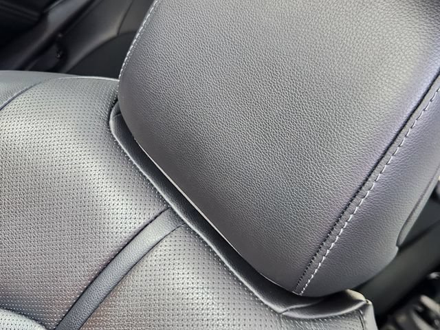 Certified 2025 Toyota Highlander Limited FWD image 24
