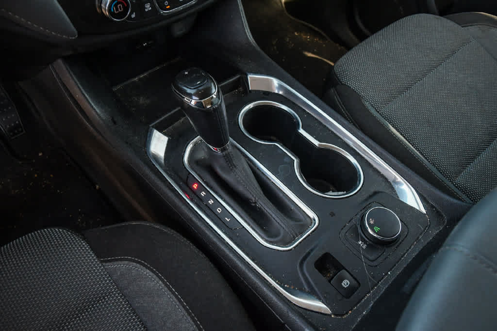 Used 2019 Chevrolet Traverse LT FWD image 21