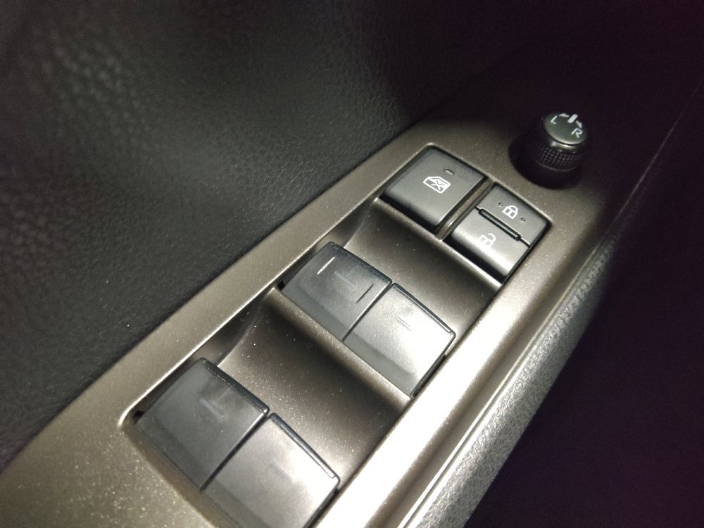 Used 2023 Toyota Camry LE image 27