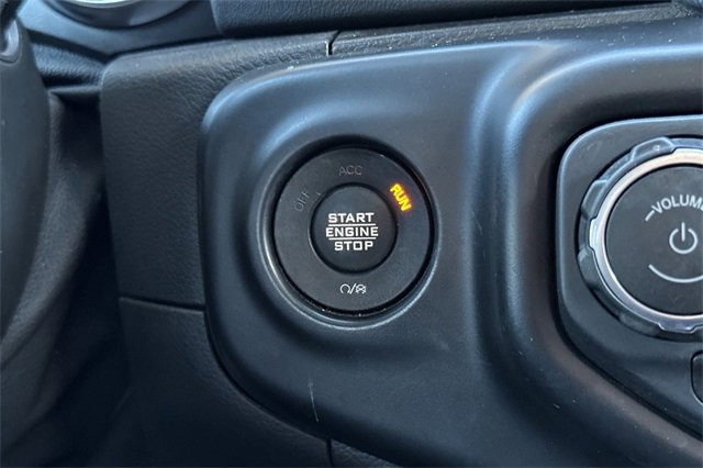 Used 2021 Jeep Wrangler Unlimited Sahara w/ Safety Group image 23