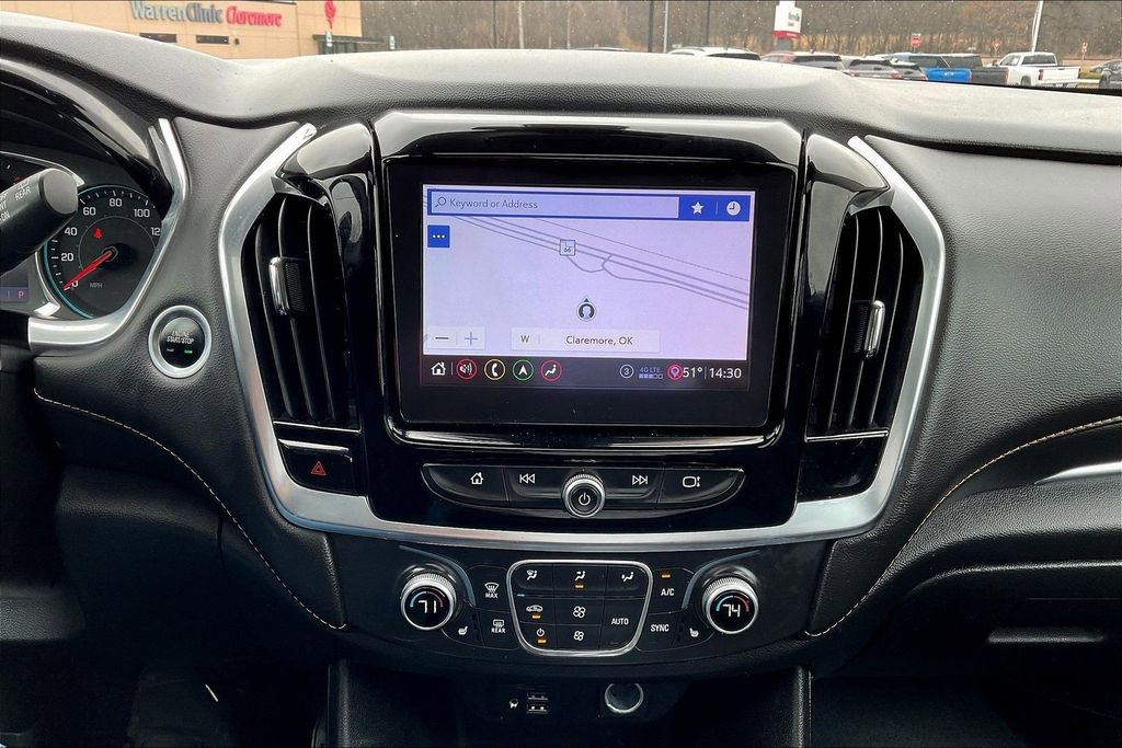 Used 2020 Chevrolet Traverse LT w/ LT Premium Package image 24