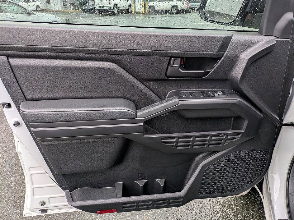 Used 2024 Toyota Tacoma SR image 12