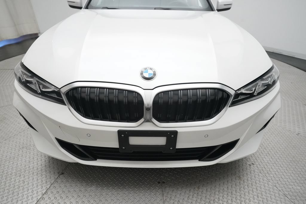 Used 2025 BMW 330i xDrive Sedan AWD/4WD image 22