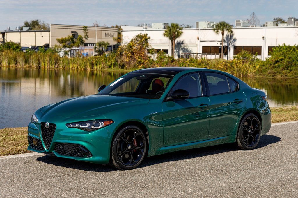 New 2025 Alfa Romeo Giulia w/ Veloce Package Rwd image 7
