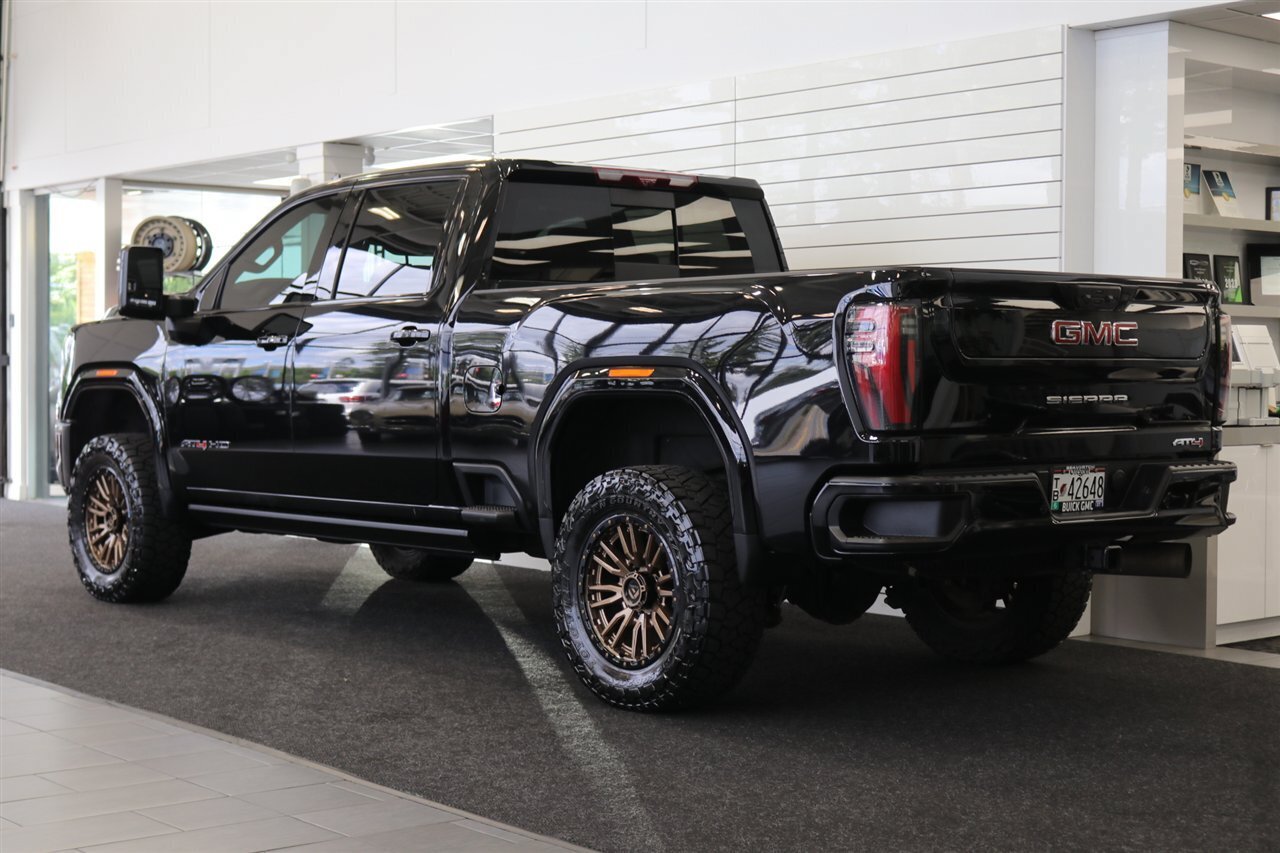 Used 2024 GMC Sierra 3500 AT4 w/ AT4 Premium Plus Package AWD/4WD image 6