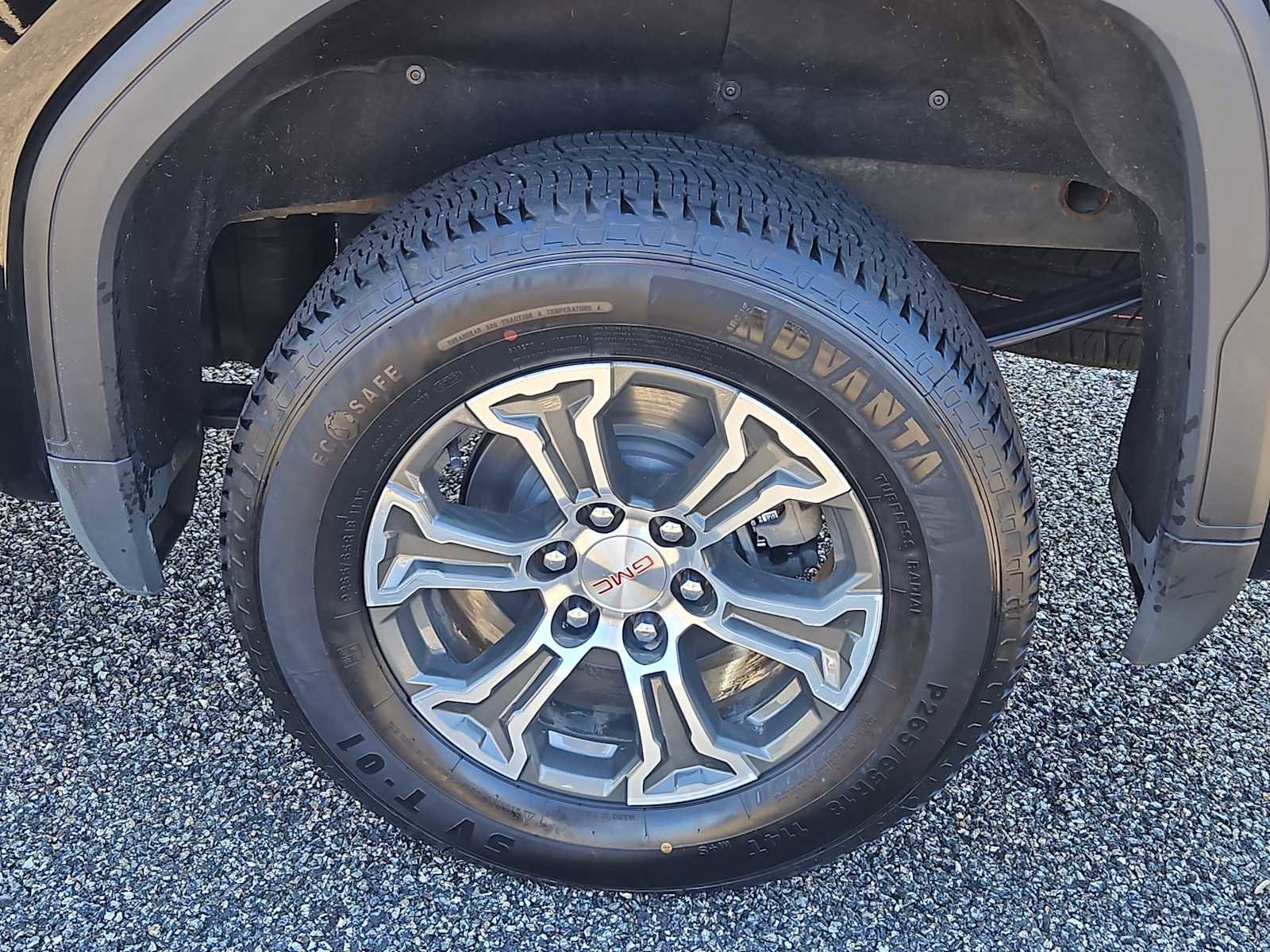 Certified 2025 GMC Sierra 1500 SLT AWD/4WD image 8