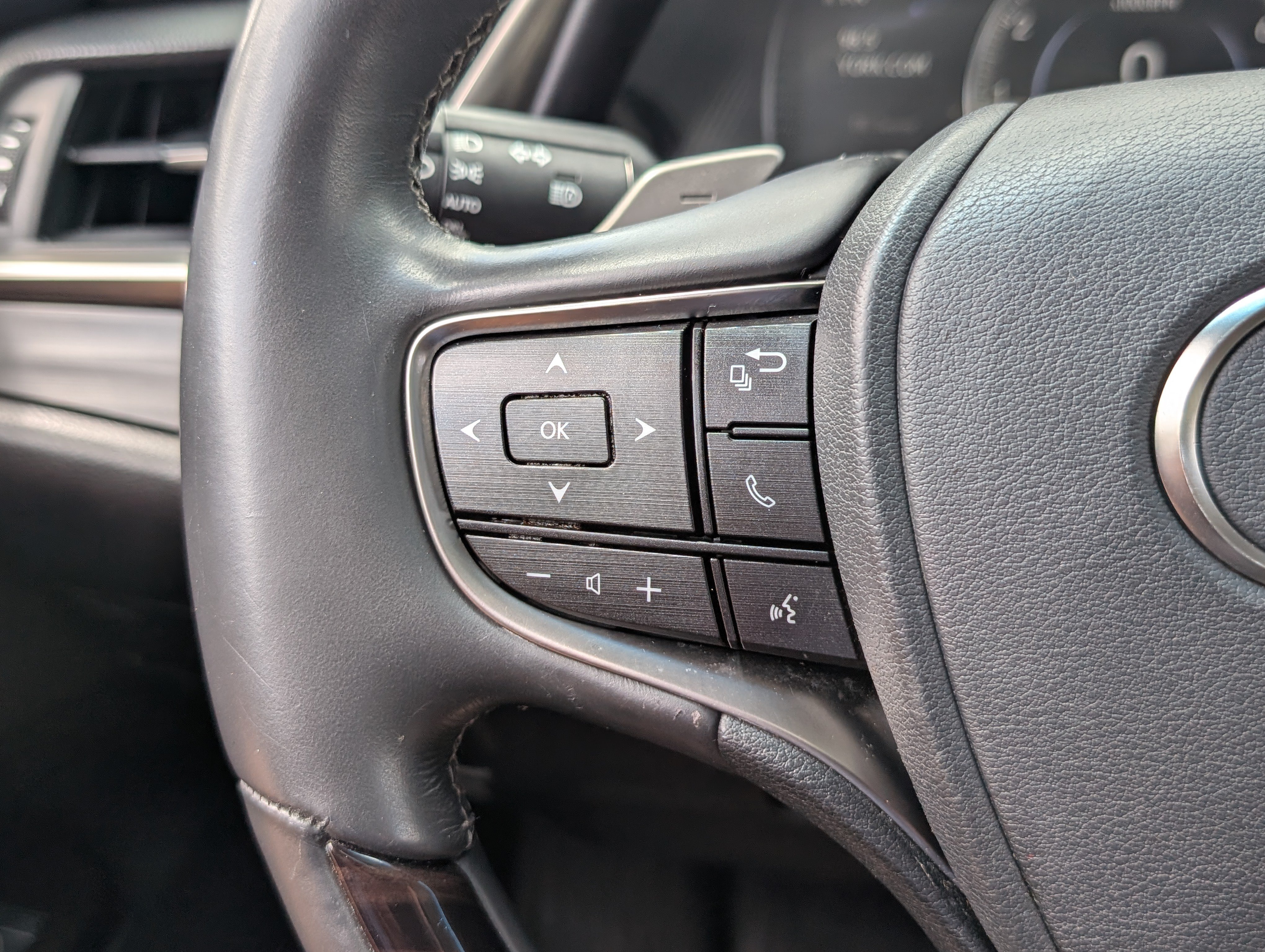 Used 2019 Lexus ES 350 w/ Premium Package FWD image 24
