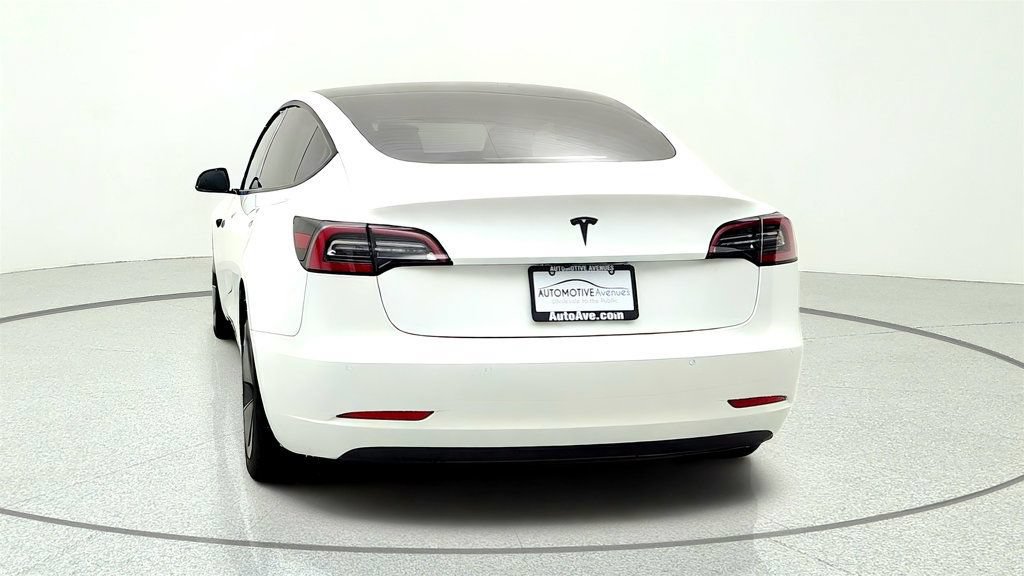Used 2021 Tesla Model 3 Standard Range Plus RWD image 6