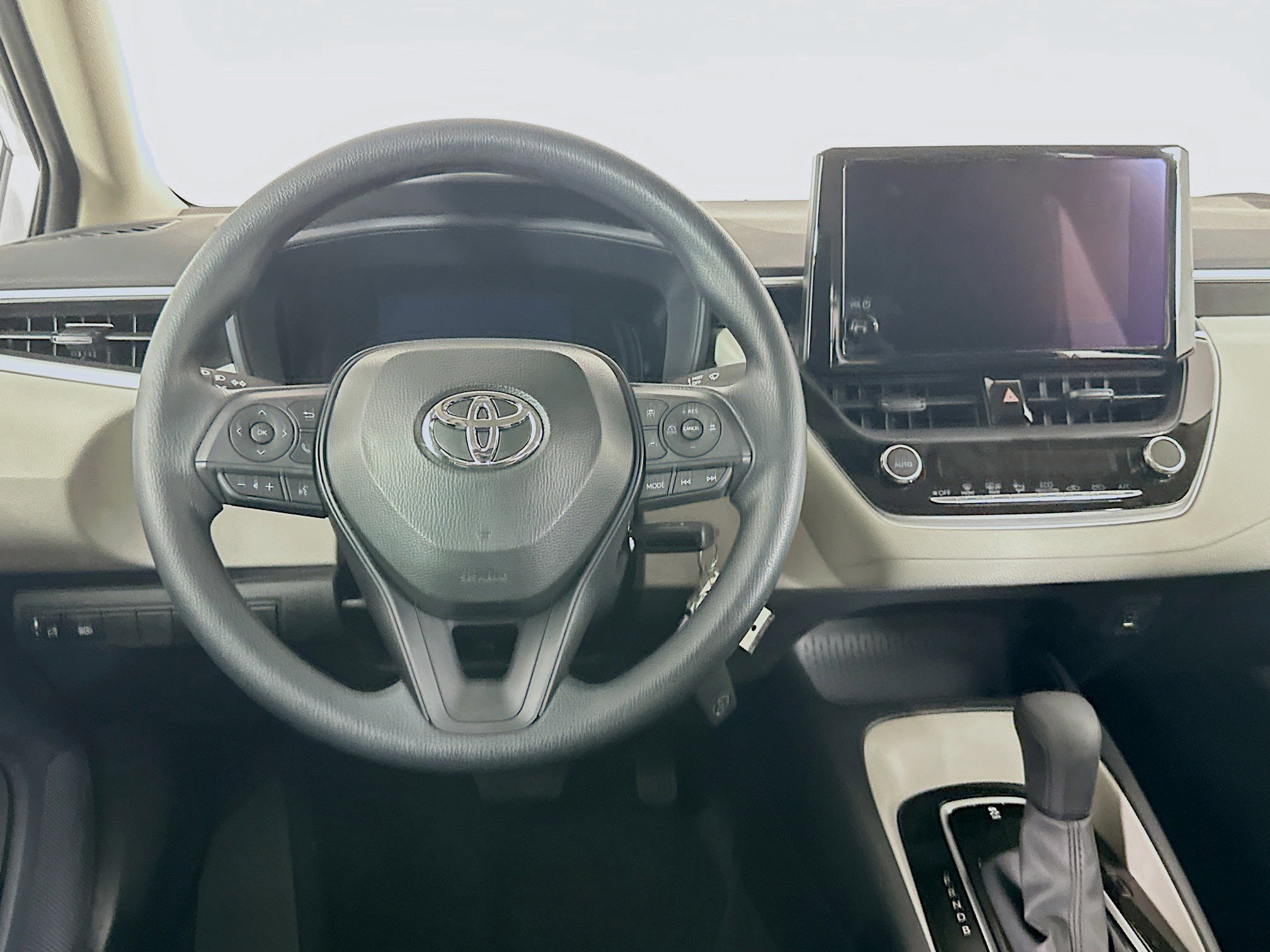 Used 2026 Toyota Corolla LE FWD image 18