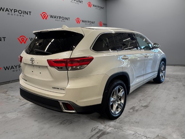 Used 2018 Toyota Highlander Limited AWD/4WD image 17