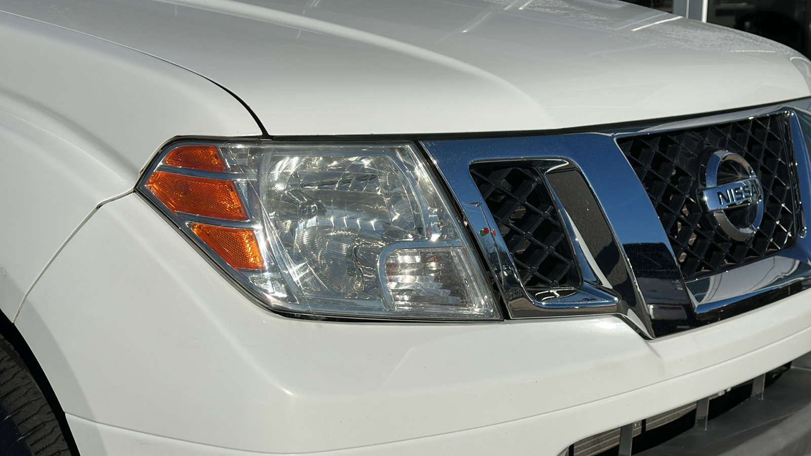 Certified 2019 Nissan Frontier SV image 4