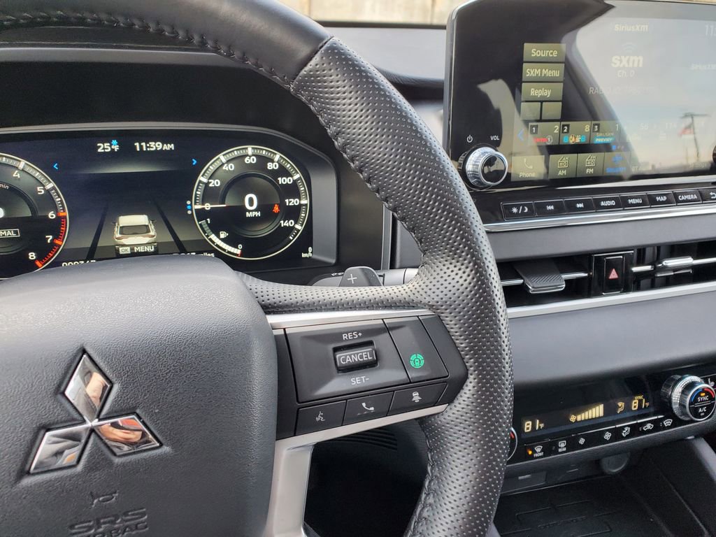 Used 2024 Mitsubishi Outlander SE image 27