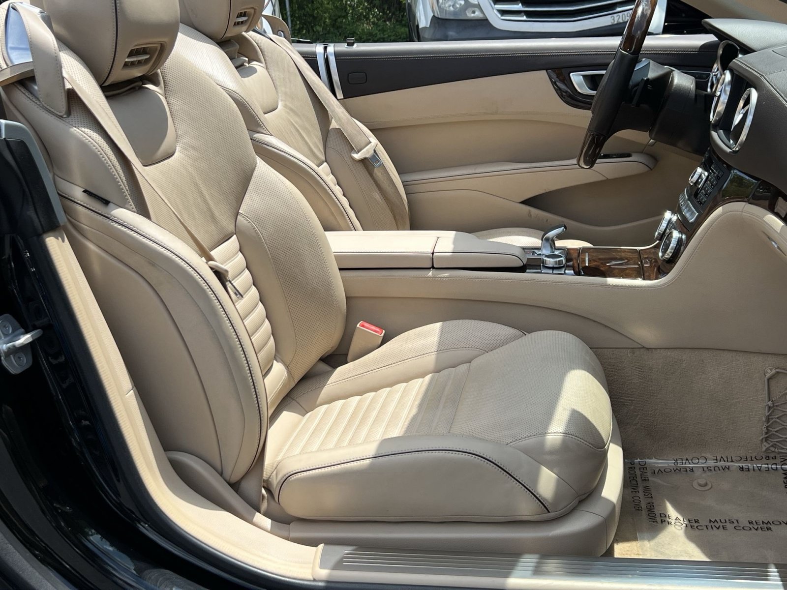 Used 2013 Mercedes-Benz SL 550 image 32