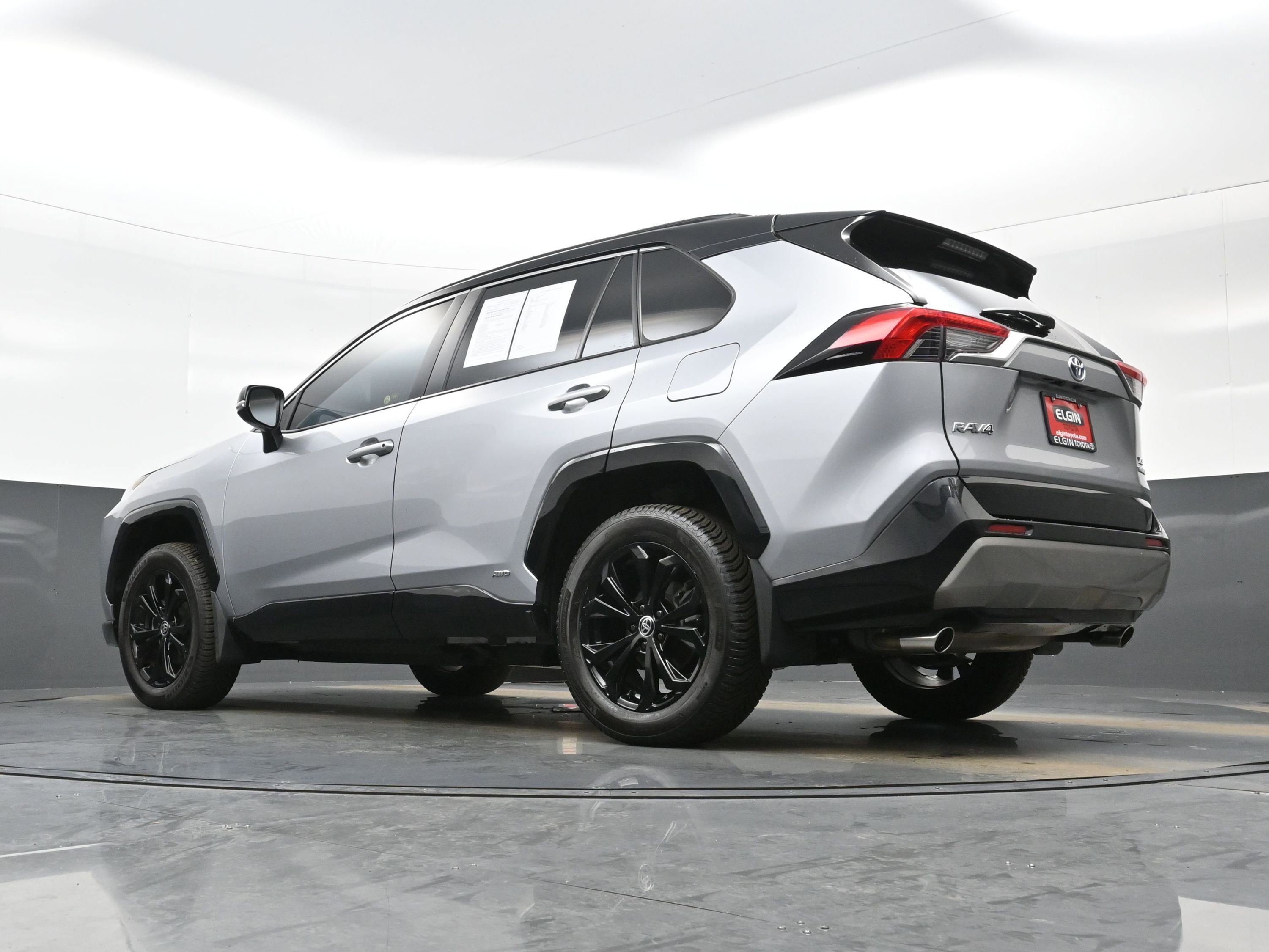 Used 2023 Toyota RAV4 XSE w/ XSE Grade Weather Package image 31