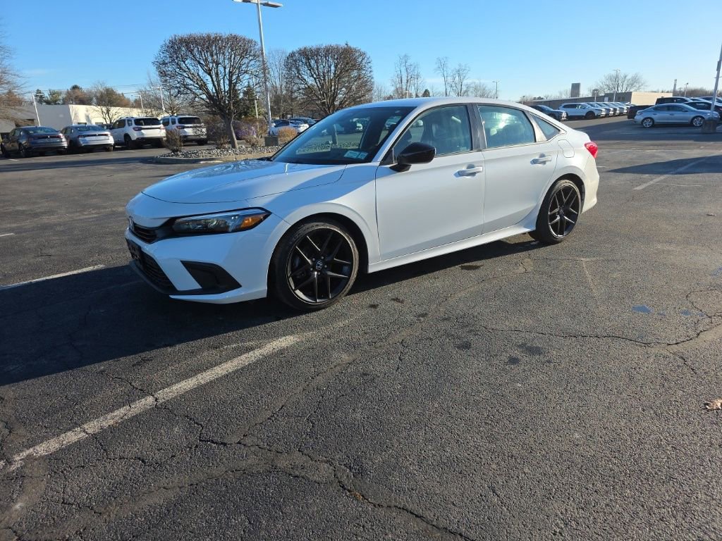 Used 2023 Honda Civic Sport image 3