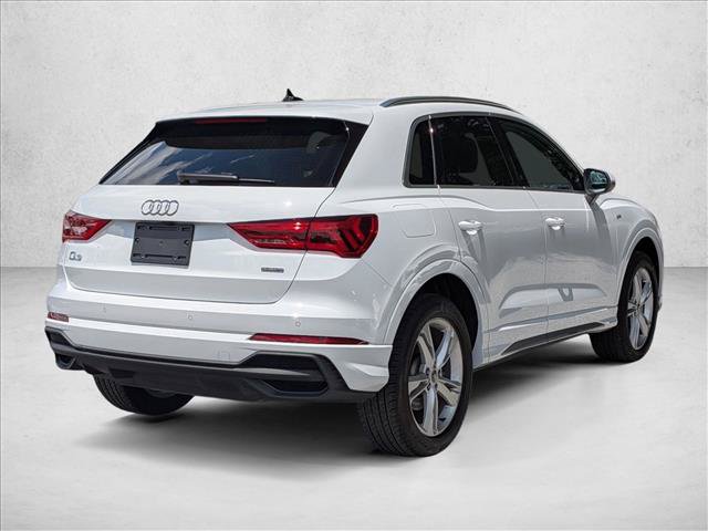 Certified 2024 Audi Q3 2.0T Premium w/ Convenience Package AWD/4WD image 5