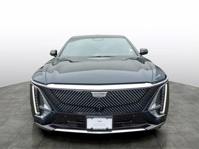 Certified 2024 Cadillac Lyriq Luxury AWD/4WD image 8