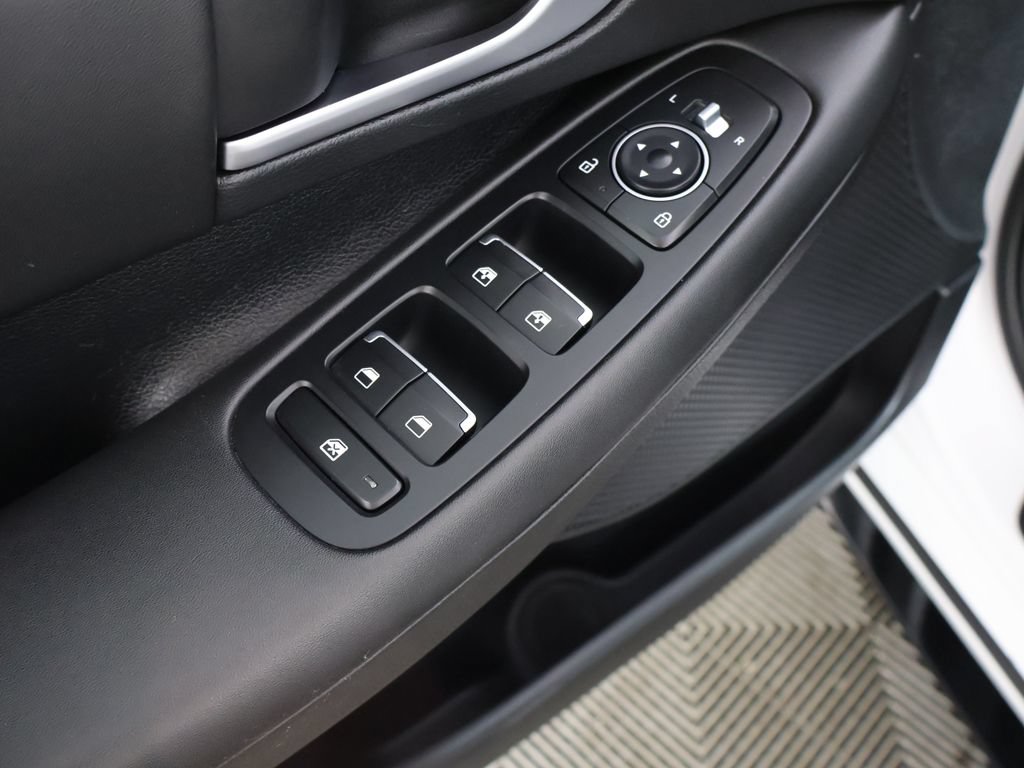 Used 2025 Hyundai Sonata SEL FWD image 36